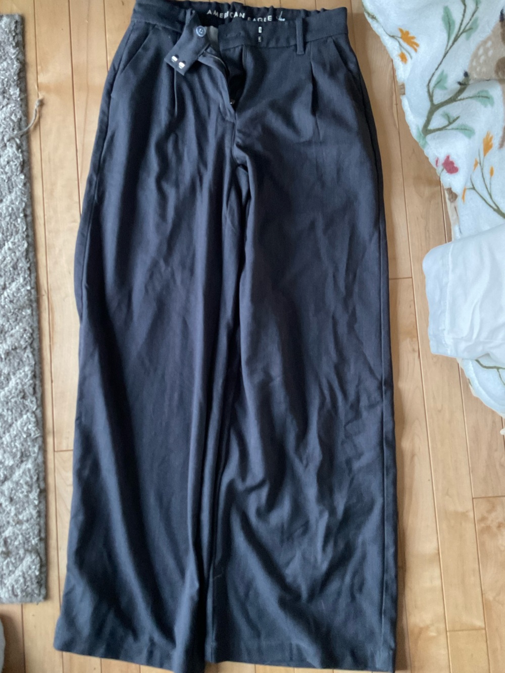 American Eagle Outfitters Women's grey Wide-Leg Trousers